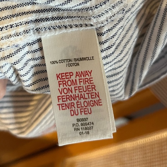 Mini Boden Boys 7-8 Banded Collar Long Sleeve Button Down - Picture 3 of 5